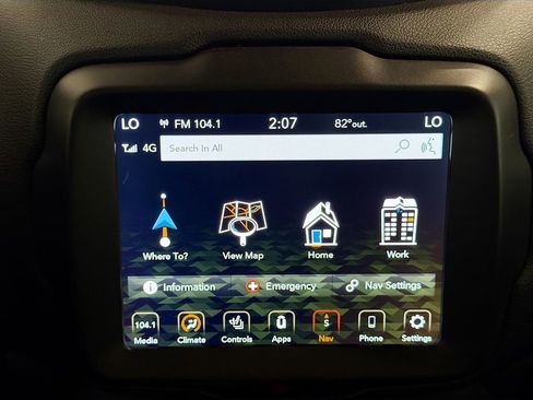 Used 2021 Jeep Renegade Trailhawk AWD/4WD image 11