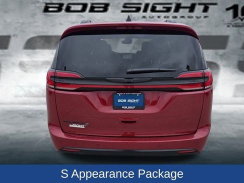 New 2026 Chrysler Pacifica Select w/ S Appearance Package image 5