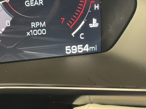 Certified 2025 GMC Canyon AT4 w/ AT4X Package AWD/4WD image 5