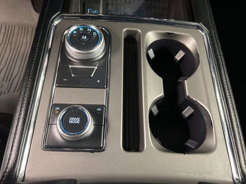 Certified 2020 Ford Expedition XLT w/ Equipment Group 202A AWD/4WD image 16