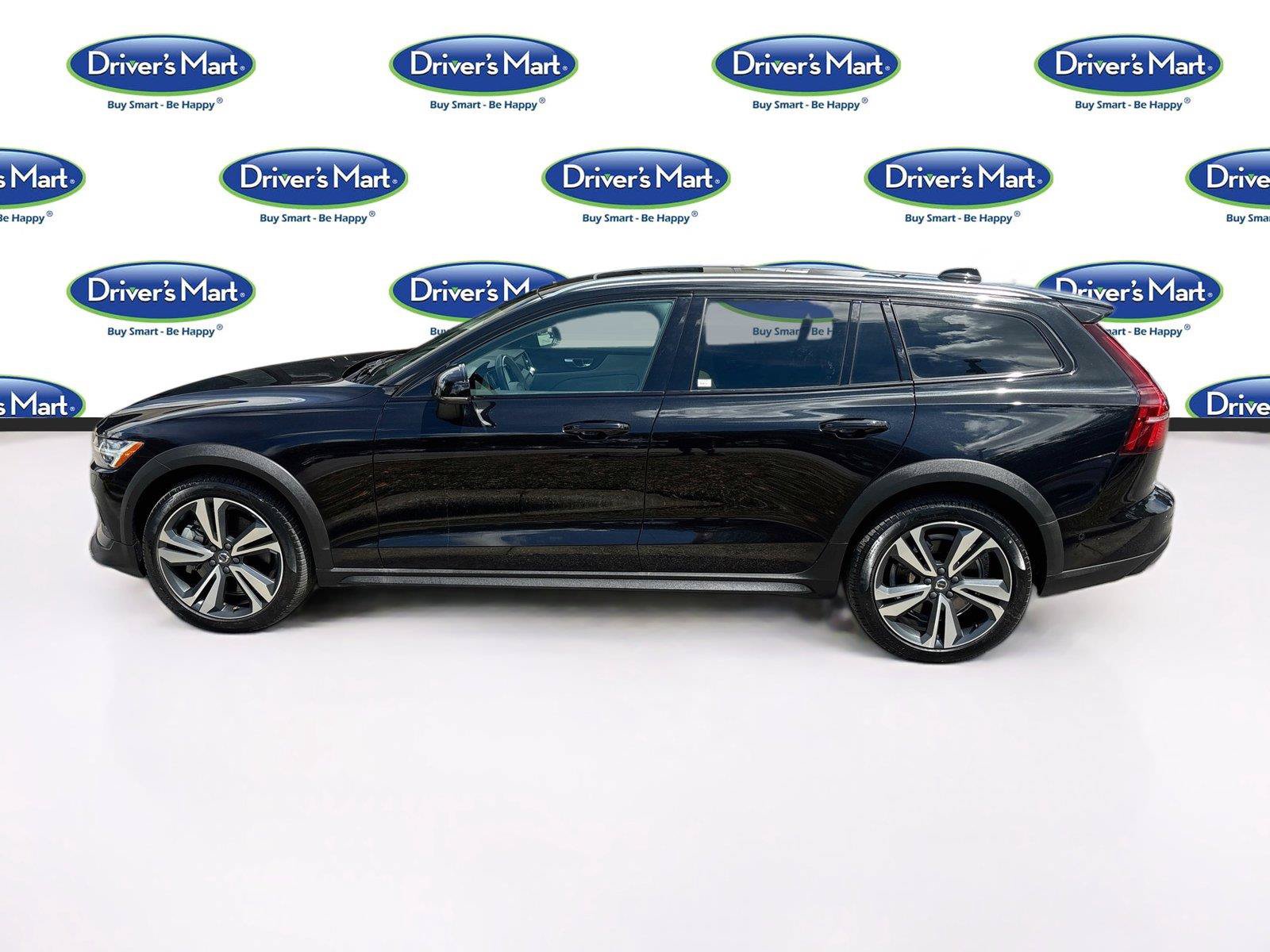 Used 2025 Volvo V60 B5 Cross Country Plus AWD/4WD image 4