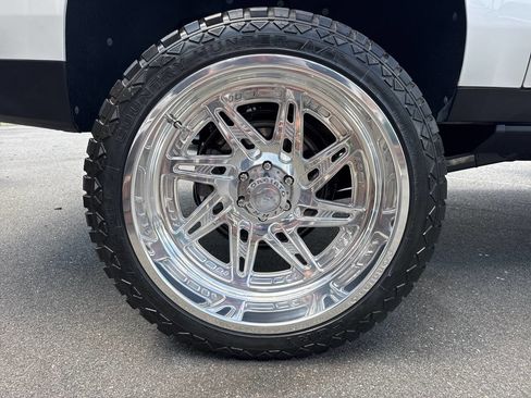 Used 2021 Chevrolet Suburban High Country image 55