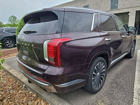 Used 2024 Hyundai Palisade Calligraphy image 8