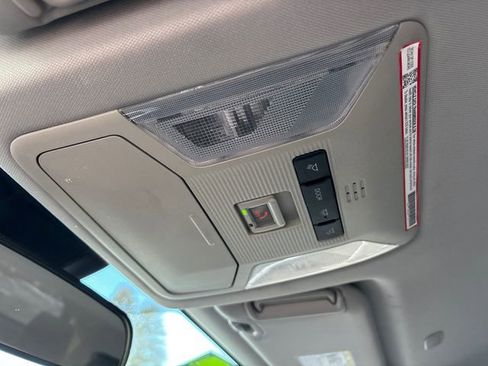 Used 2025 Toyota RAV4 XLE image 26