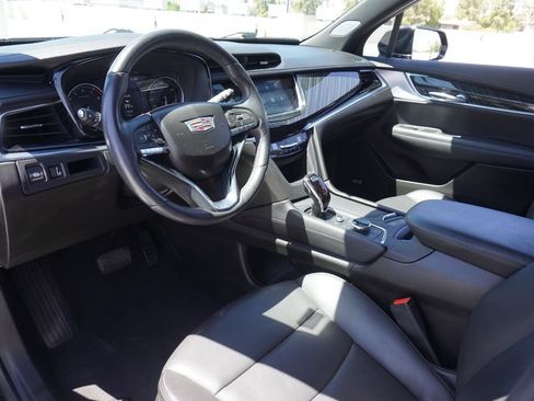 Certified 2024 Cadillac XT6 Premium Luxury FWD image 18
