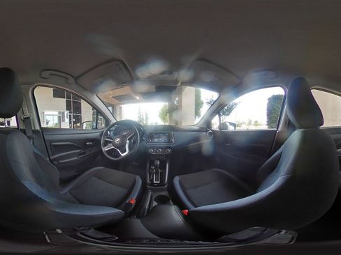 Used 2025 Nissan Versa SV FWD image 41