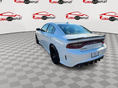 Used 2019 Dodge Charger Scat Pack w/ Plus Group RWD image 7
