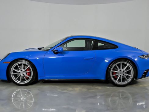 Used 2022 Porsche 911 Carrera 4S AWD/4WD image 8