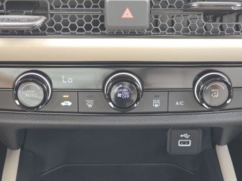 Used 2024 Honda HR-V LX image 26