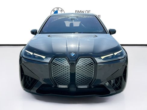 Used 2024 BMW iX xDrive50 w/ Premium Package AWD/4WD image 2