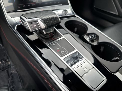 Used 2021 Audi RS 6 AWD/4WD image 15