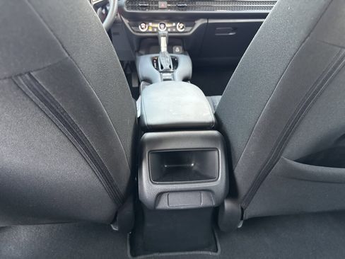 Certified 2025 Honda HR-V LX image 10