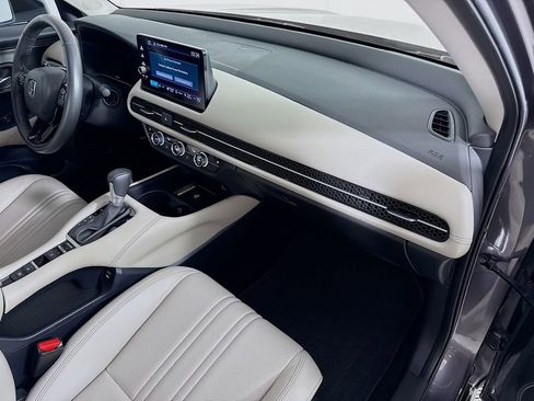 Used 2024 Honda HR-V EX-L image 30