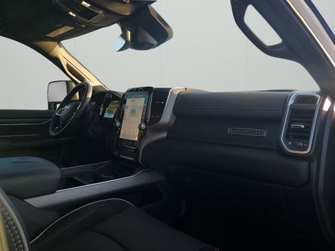 Used 2024 RAM 2500 Laramie w/ Night Edition image 14