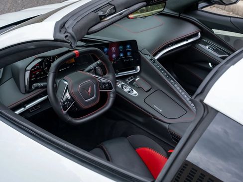 Used 2023 Chevrolet Corvette Stingray Premium Cpe w/ Z51 Performance Package RWD image 13
