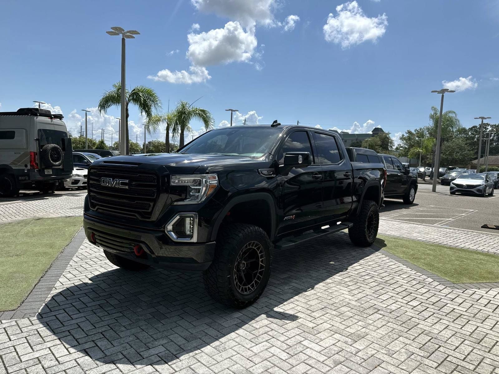 Used 2019 GMC Sierra 1500 AT4 w/ AT4 Premium Package AWD/4WD image 2