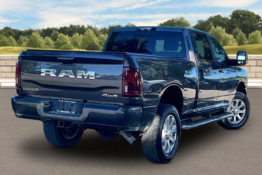 Used 2025 RAM 2500 Laramie w/ Sport Appearance Package AWD/4WD image 9