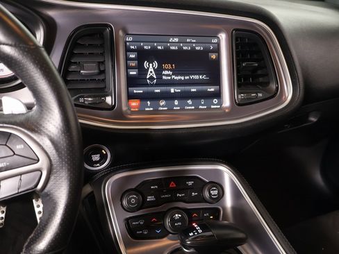 Used 2019 Dodge Challenger R/T Scat Pack w/ Shaker Package image 5