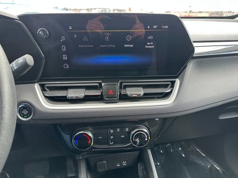 Used 2025 Chevrolet TrailBlazer LT image 19