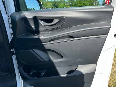 Used 2018 Mercedes-Benz Metris image 15