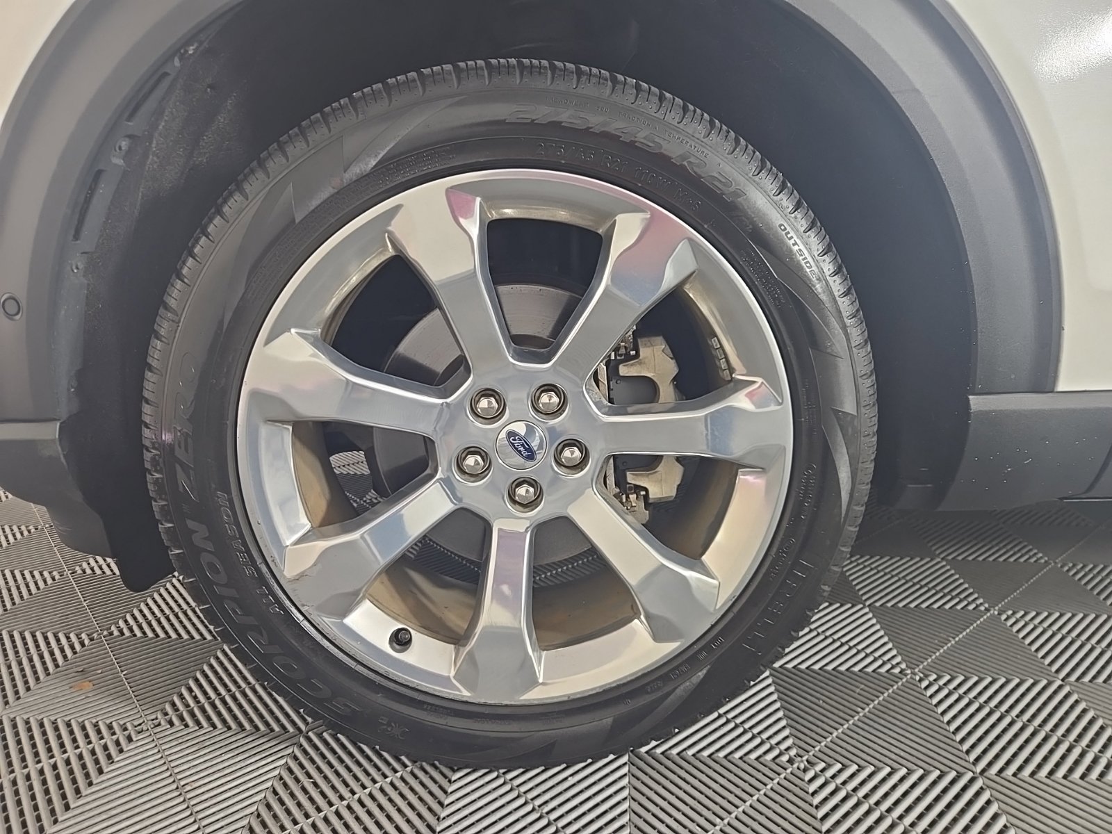 Used 2020 Ford Explorer Platinum w/ Premium Technology Package AWD/4WD image 7