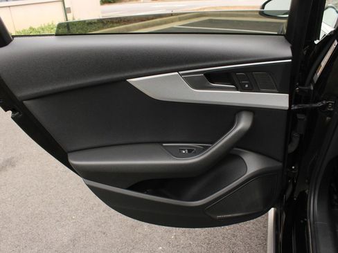 Used 2018 Audi A4 2.0T allroad Premium Plus w/ Premium Plus Package image 20