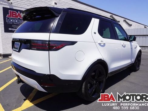 Used 2023 Land Rover Discovery HSE R-Dynamic AWD/4WD image 3