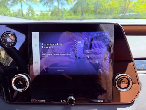 Certified 2025 Lexus RX 350 FWD w/ Technology Package image 20