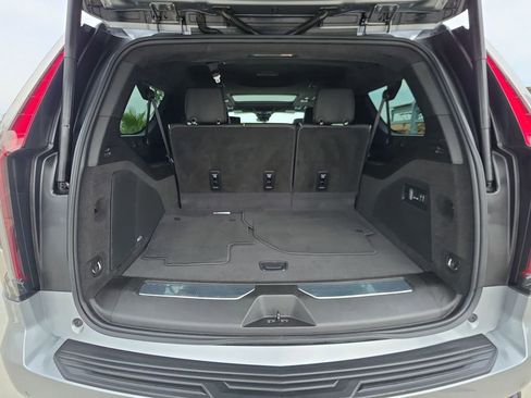 Used 2024 Cadillac Escalade ESV Sport Platinum image 27