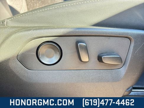 Used 2024 Chevrolet Tahoe LT image 23