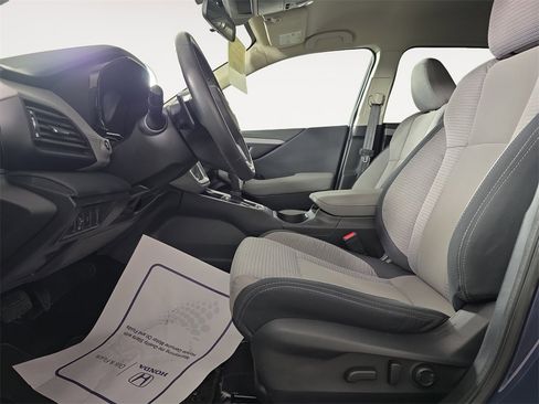 Used 2025 Subaru Outback Premium image 9