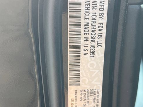 Used 2024 Jeep Grand Cherokee Altitude AWD/4WD image 24