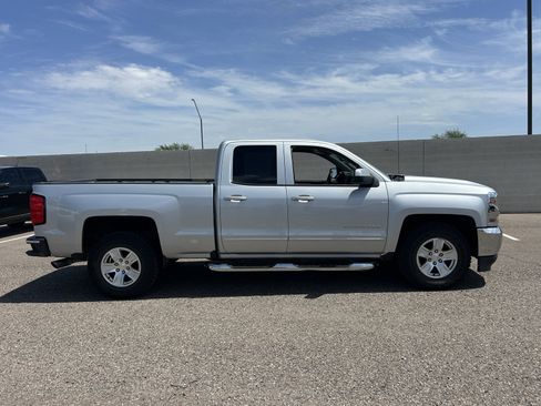 Used 2017 Chevrolet Silverado 1500 LT w/ All Star Edition RWD image 6