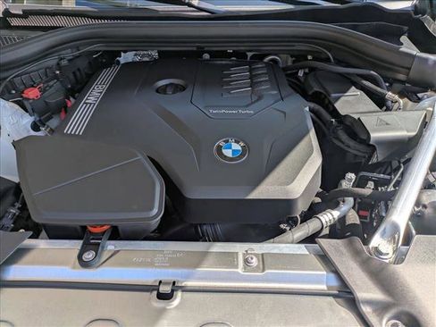 Used 2025 BMW X4 xDrive30i w/ Premium Package image 18