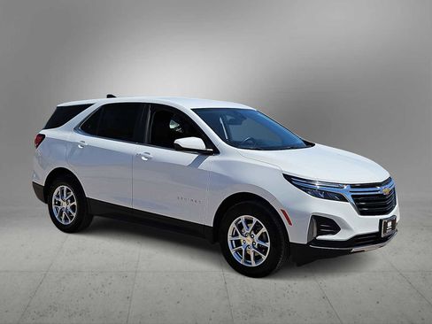 Used 2024 Chevrolet Equinox LT AWD/4WD image 2