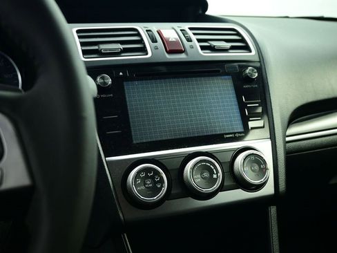 Used 2016 Subaru Crosstrek 2.0i Limited w/ Popular Package #2 image 19