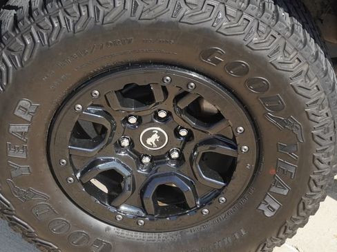 Used 2023 Ford Bronco Wildtrak AWD/4WD image 11