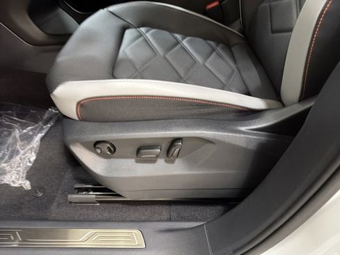 New 2026 Volkswagen Atlas Peak Edition AWD/4WD image 17