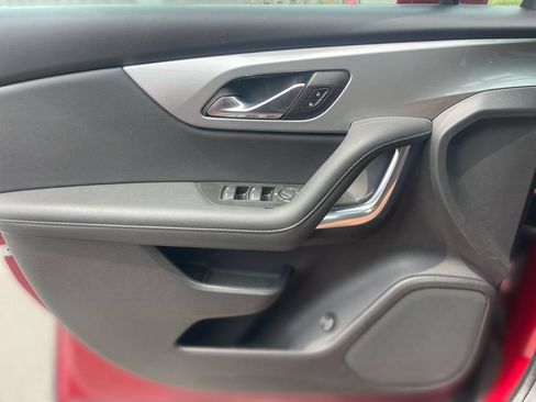 Used 2019 Chevrolet Blazer LT FWD image 33