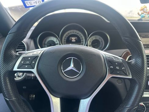 Used 2014 Mercedes-Benz C 250 Sedan image 4