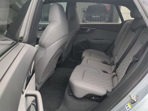 Used 2023 Audi SQ8 Prestige w/ Prestige Package image 25