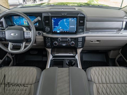 Used 2025 Ford F250 Platinum w/ Platinum Plus Package AWD/4WD image 10