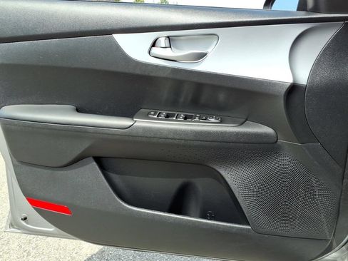 Certified 2024 Kia Forte LXS FWD image 15