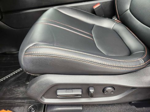 Used 2024 Honda Pilot TrailSport image 8