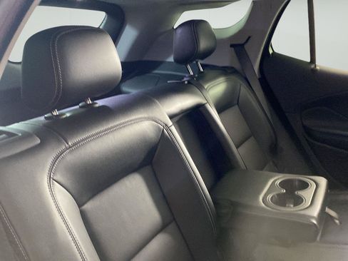 Used 2023 GMC Terrain SLT w/ LPO, Floor Liner Package FWD image 52