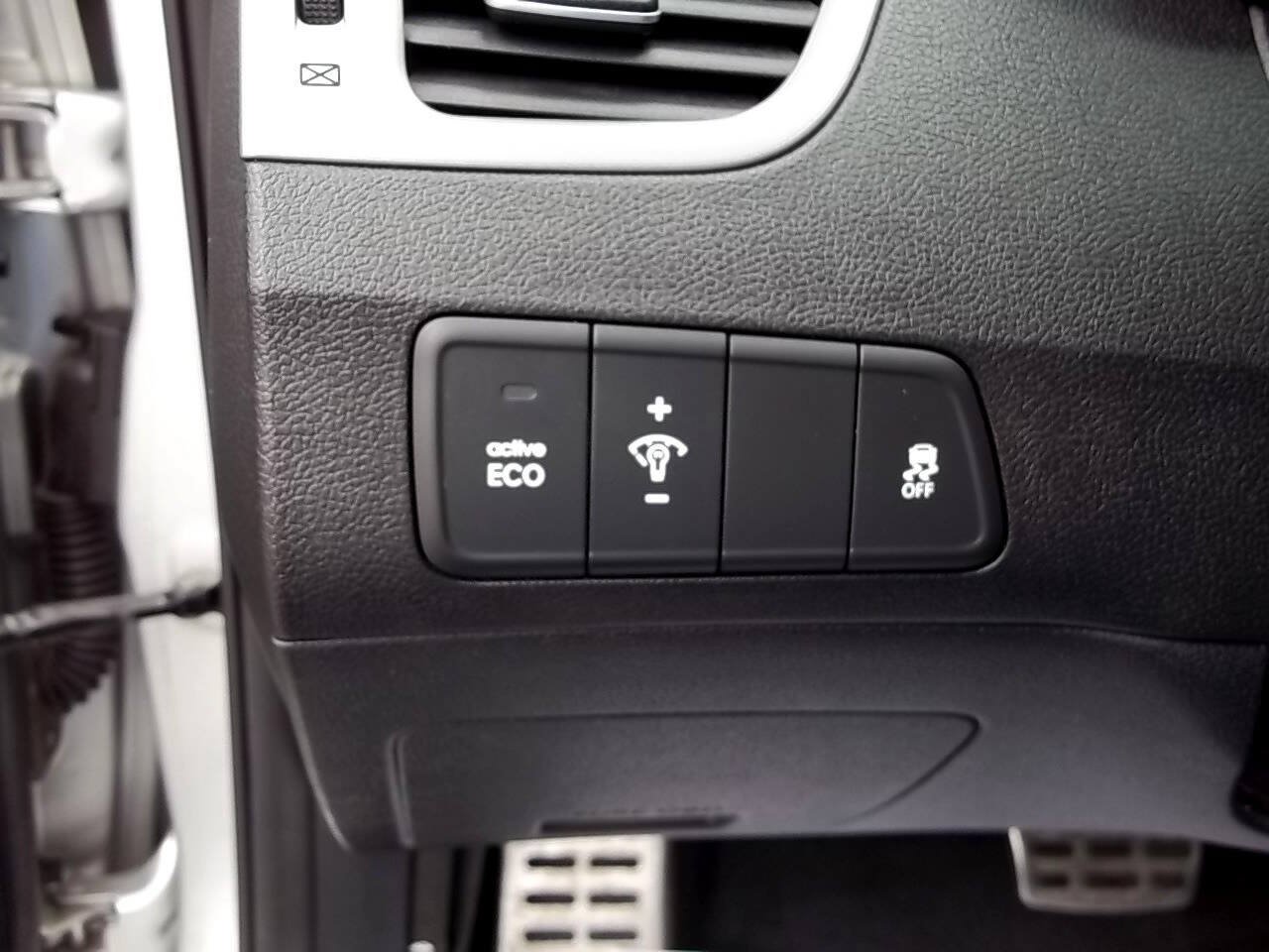 Used 2014 Hyundai Elantra Sport FWD image 22