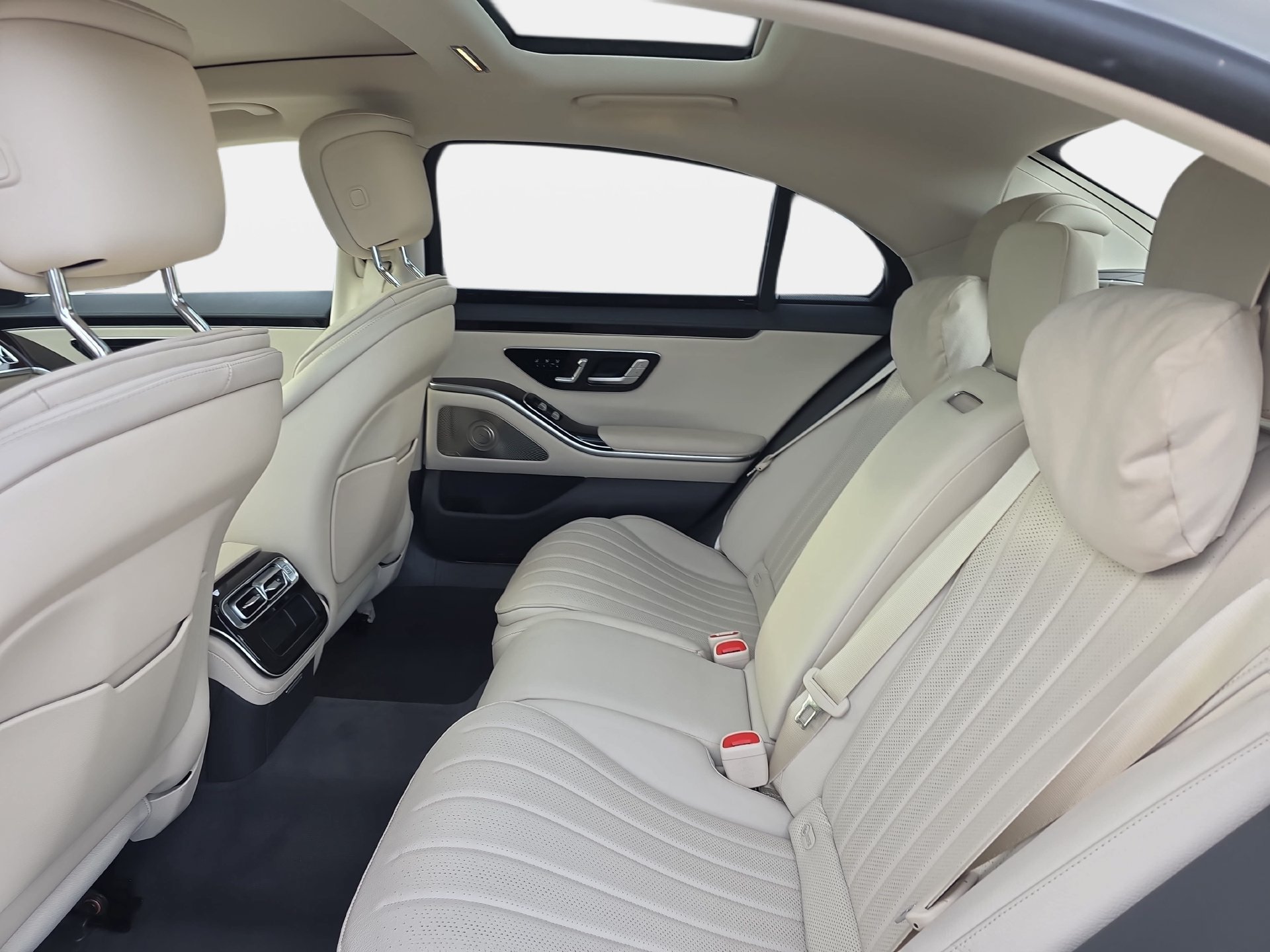 Used 2022 Mercedes-Benz S 500 4MATIC image 14