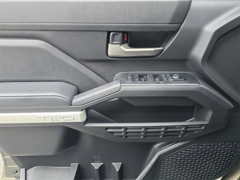 Used 2024 Toyota Tacoma TRD Sport image 23