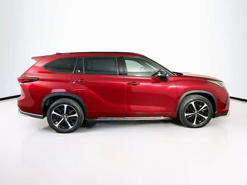 Used 2022 Toyota Highlander XSE AWD/4WD image 26