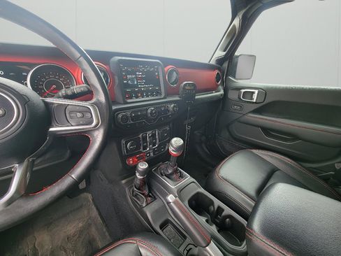 Used 2019 Jeep Wrangler Unlimited Rubicon AWD/4WD image 17